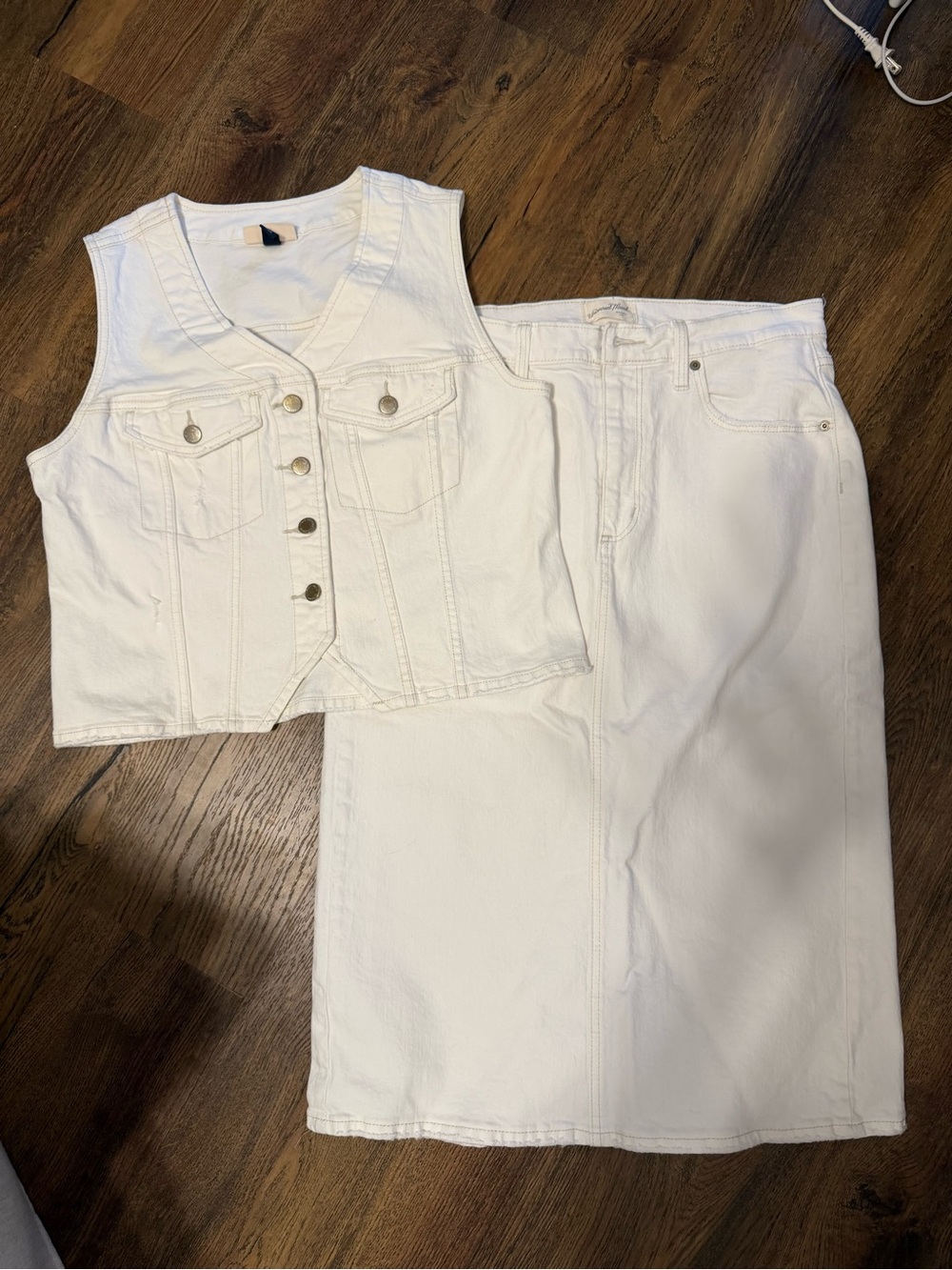Universal Thread White Denim Skirt and Button Vest Set